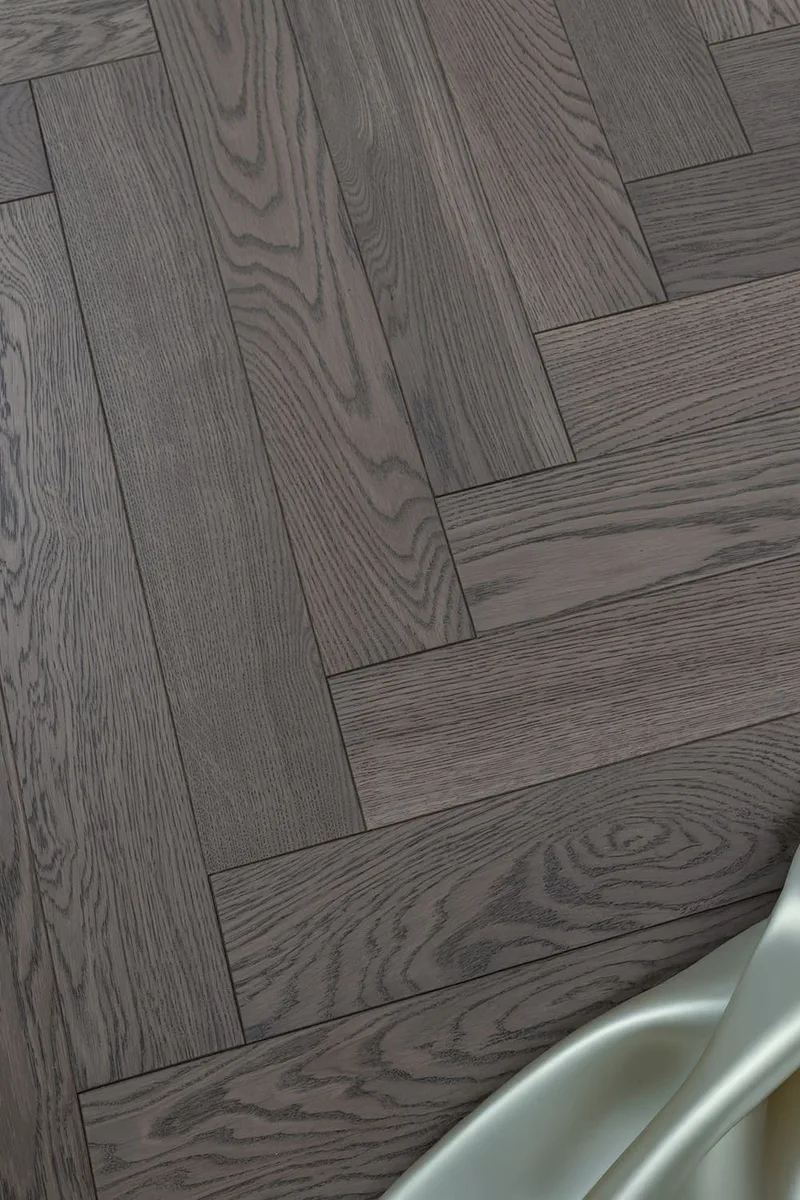 Паркетная доска Karelia Herringbone Дуб Chifon HB 1019ABHB8CHIF111 Natur венгерская елка 600×100×14