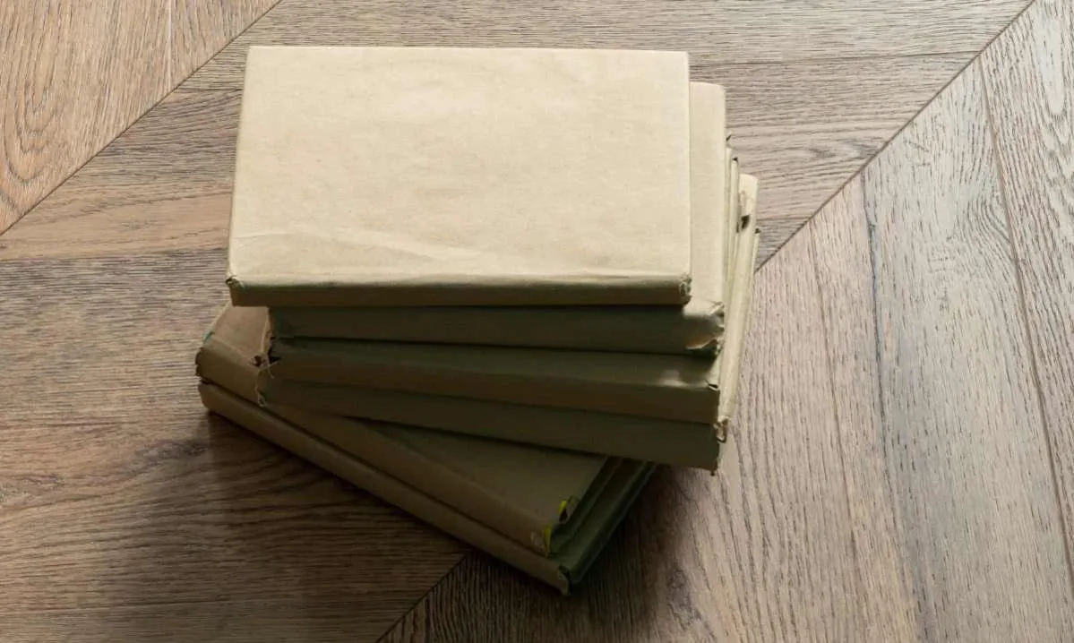 Кварцвиниловая плитка Vinilam клеевая Parquet Chevron Glue Шеврон Нормандия RI153610CL4 французская елка 690×115×2,5