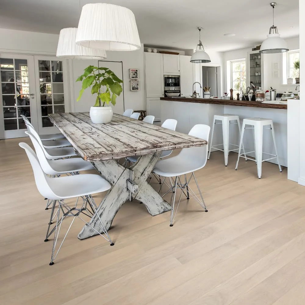 Паркетная доска Karelia Essence Дуб 4 Story Sandy White 10110648A5253111 Natur 1116×138×14
