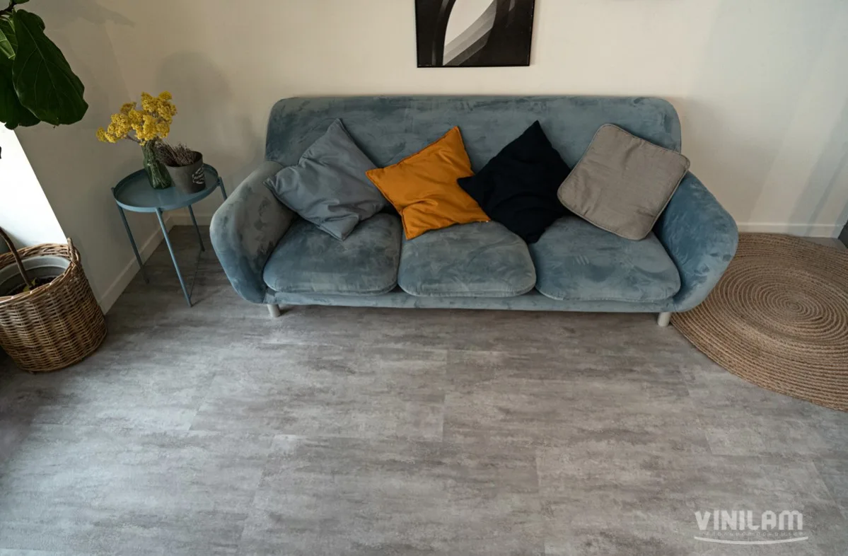 Кварцвиниловая плитка Vinilam клеевая Ceramo Stone Glue Цемент Светлый 71614 950×475×2,5