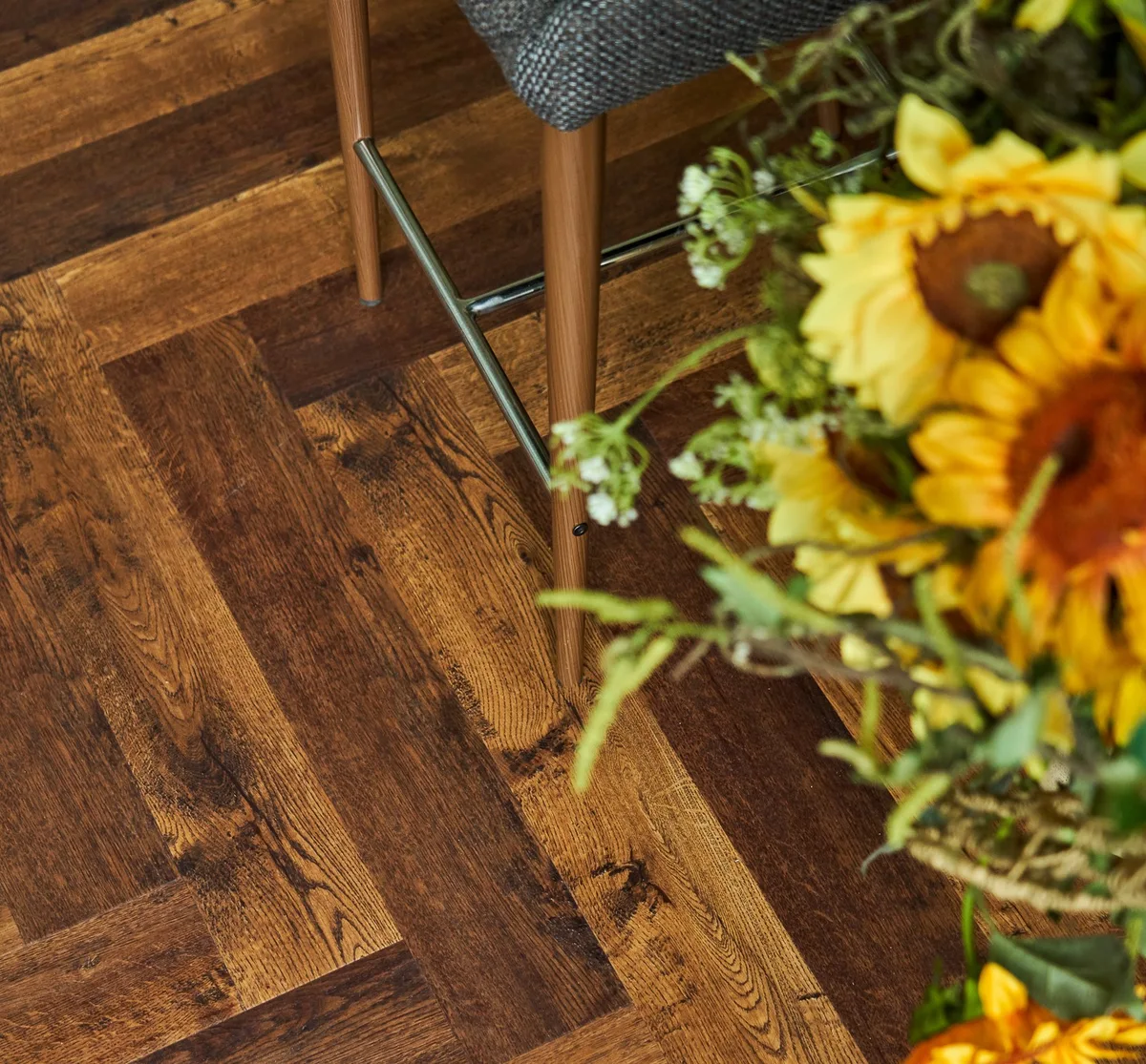 Кварцвиниловая плитка Vinilam клеевая Parquet Herringbone Glue Паркет Парижский GD11155 венгерская елка 762×152,4×2,5
