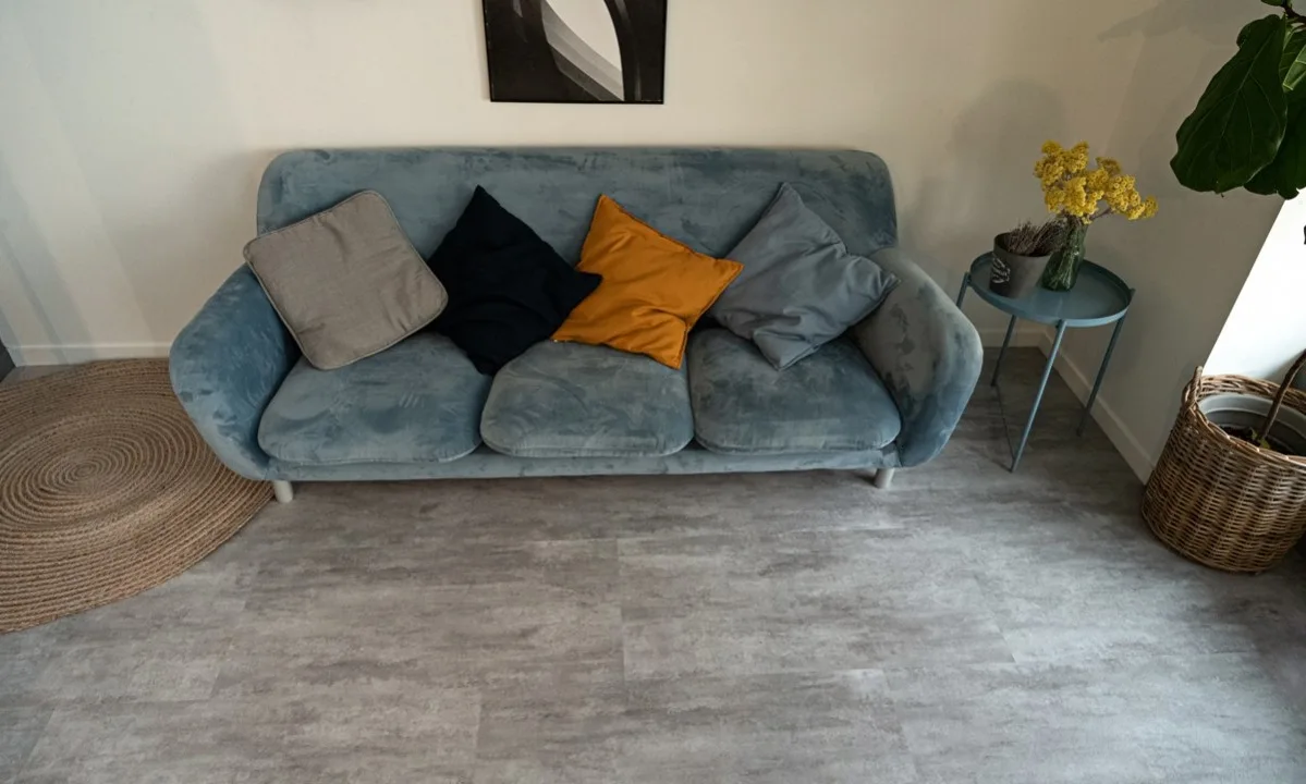 Кварцвиниловый SPC ламинат Vinilam Ceramo Stone Цемент Светлый 71614 940×470×8