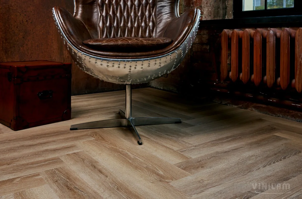 Кварцвиниловый SPC ламинат Vinilam Parquet Herringbone Паркет Классический IS11166 венгерская елка 720×120×6,5
