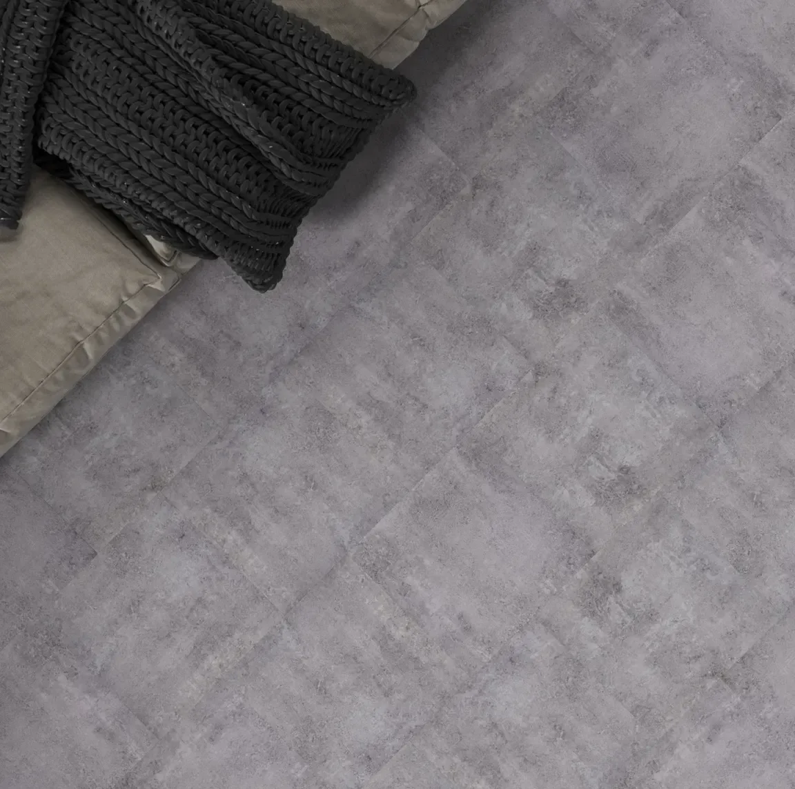 Кварцвиниловая плитка FineFlex клеевая FX-Stone Безенги FX 207 F 400×400×2,2