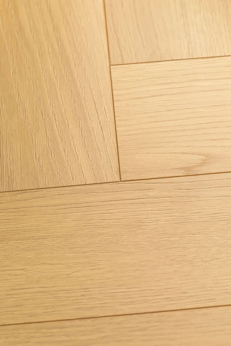 Ламинат FirstFloor Фактурный Матовый Дуб Аморе 1F310 венгерская елка 606×101×8