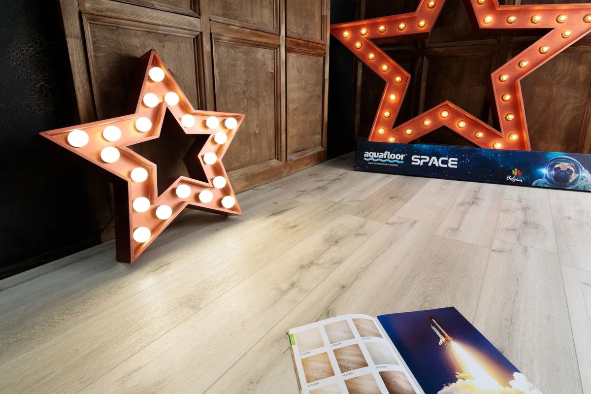 Кварцвиниловый SPC ламинат Aquafloor Space AF4033SPC 1220×180×4