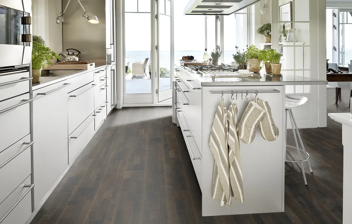 Паркетная доска Kahrs Гармония Дуб Лава Lava 153N6CEK1JKW240 Lively 2423×200×15