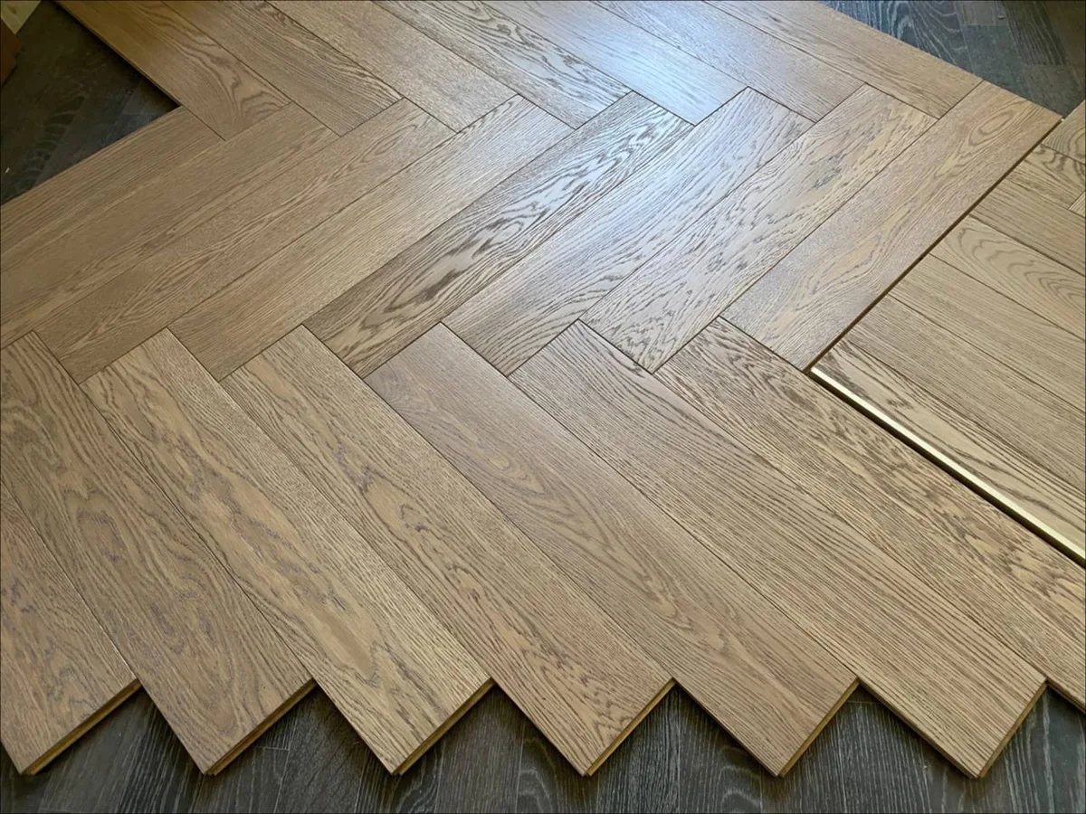 Инженерная доска Епаркет Дуб Шуя селект УФ лак венгерская елка 540×90×15