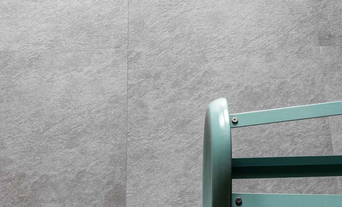 Кварцвиниловый SPC ламинат Vinilam Ceramo Stone Цемент 61609 940×470×8