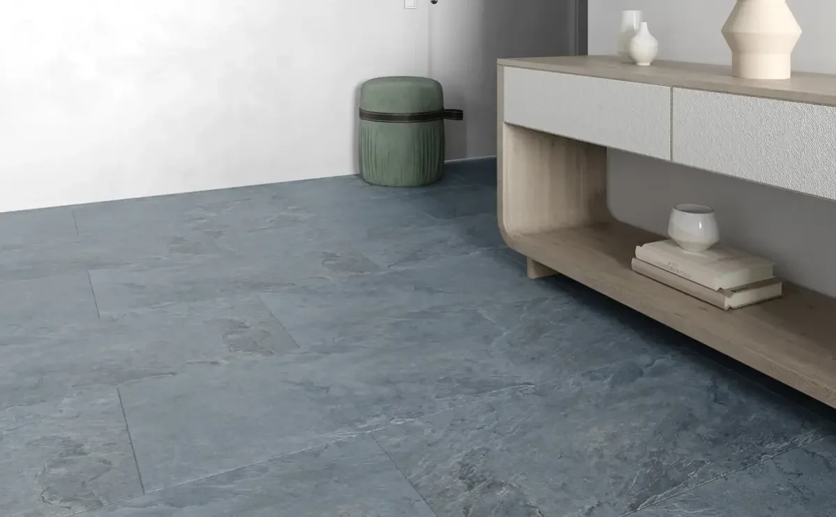Кварцвиниловая плитка Vinilam клеевая Ceramo Stone Glue Мальтийский Базальт 91907 950×475×2,5