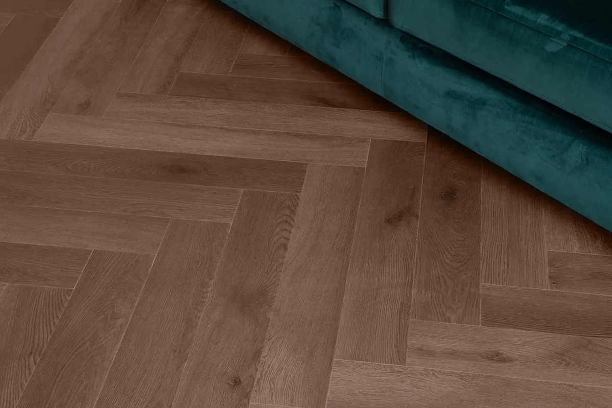 Кварцвиниловая плитка Vinilam клеевая Vinilpol Herringbone Glue Паркет Пикассо 9911 венгерская елка 609,6×152,4×2,5