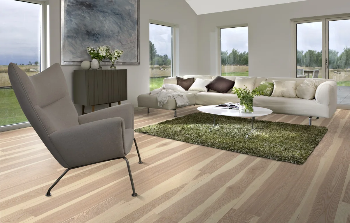 Паркетная доска Kahrs Песочная Ясень Сендвиг Sandvig 151L87AK0VKW220 Lively 2266×187×15