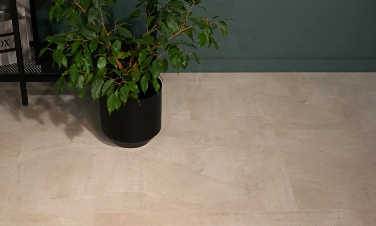 Кварцвиниловый SPC ламинат Vinilam Ceramo Stone Бетон Белый 71615 940×470×8