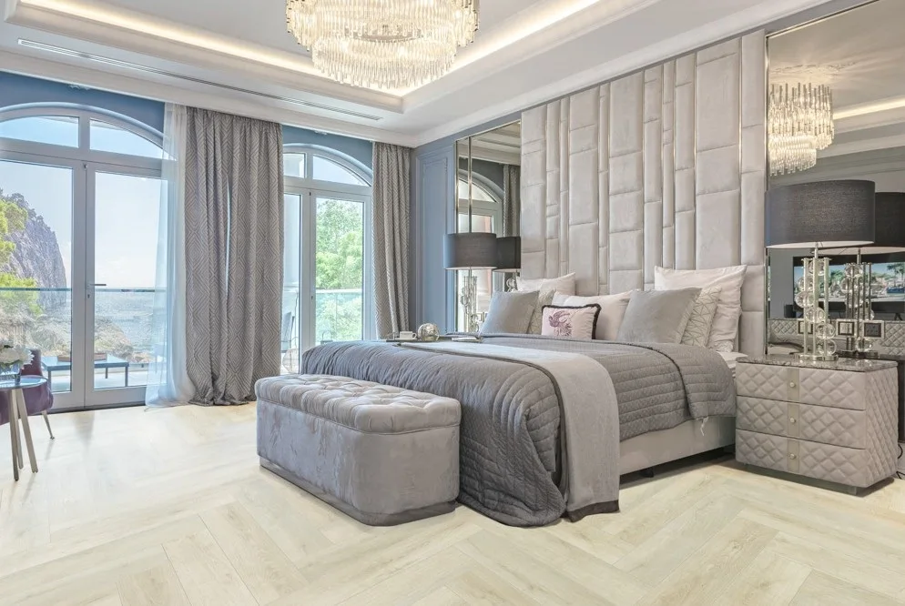 Кварцвиниловый SPC ламинат Cronafloor Herringbone 2.0 Дуб Ним H015 венгерская елка 640×128×4,5