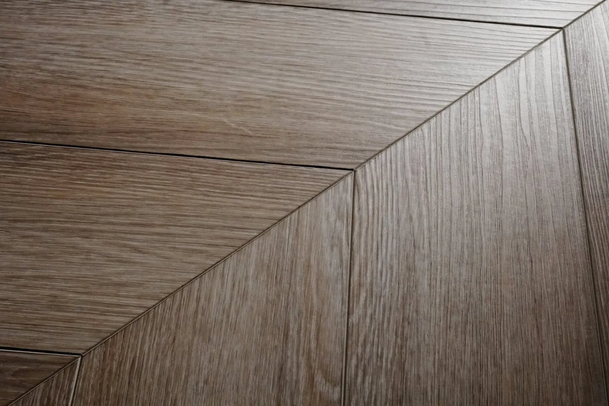 Кварцвиниловая плитка Damy Floor клеевая Chevron LVT Пале-Рояль DF02-Ch-LVT французская елка 600×127×2,5