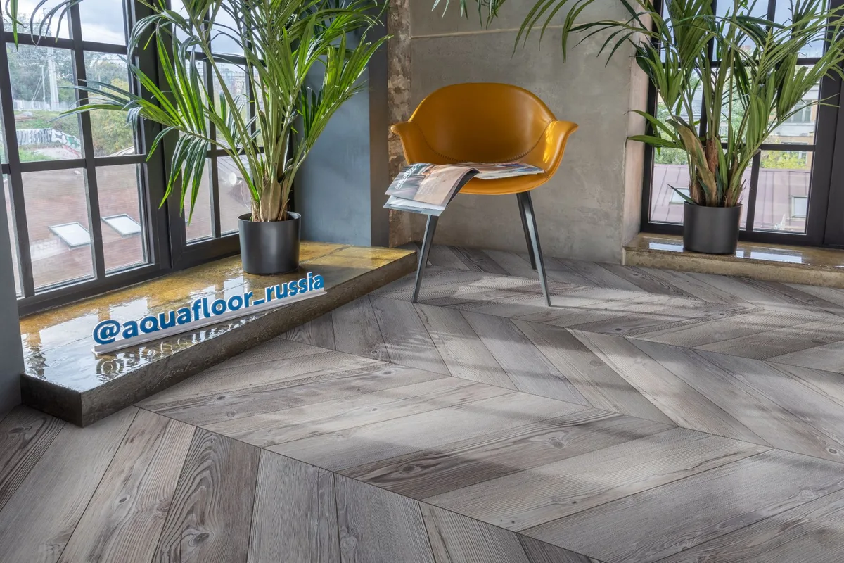 Кварцвиниловая плитка Aquafloor клеевая Parquet Chevron Glue AF2552PGCh французская елка 553,7×130,5×2,5