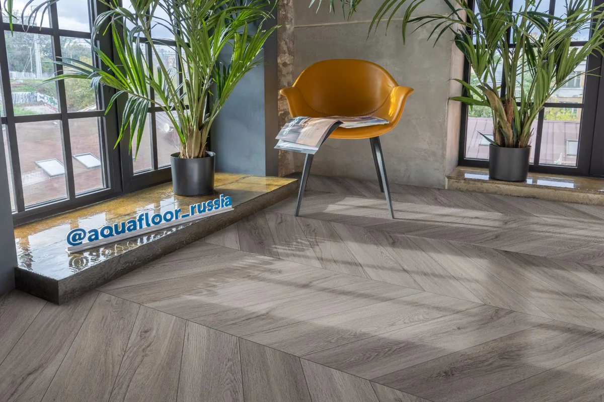 Кварцвиниловая плитка Aquafloor клеевая Parquet Chevron Glue AF2553PGCh французская елка 553,7×130,5×2,5