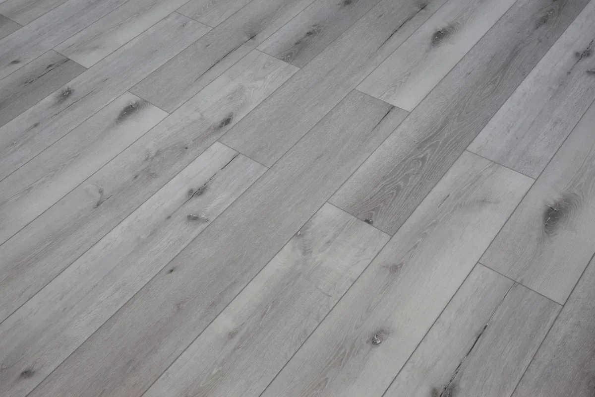 Кварцвиниловая плитка Damy Floor клеевая Family LVT Дуб Классический Серый T7020-2-LVT 1227×187×2,5