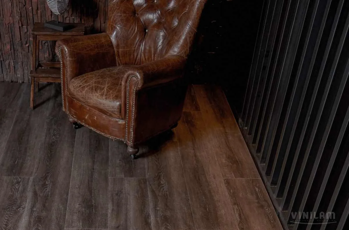 Кварцвиниловый SPC ламинат Vinilam Ceramo XXL Дуб Лугано 8890-EIR 1520×225×5,5