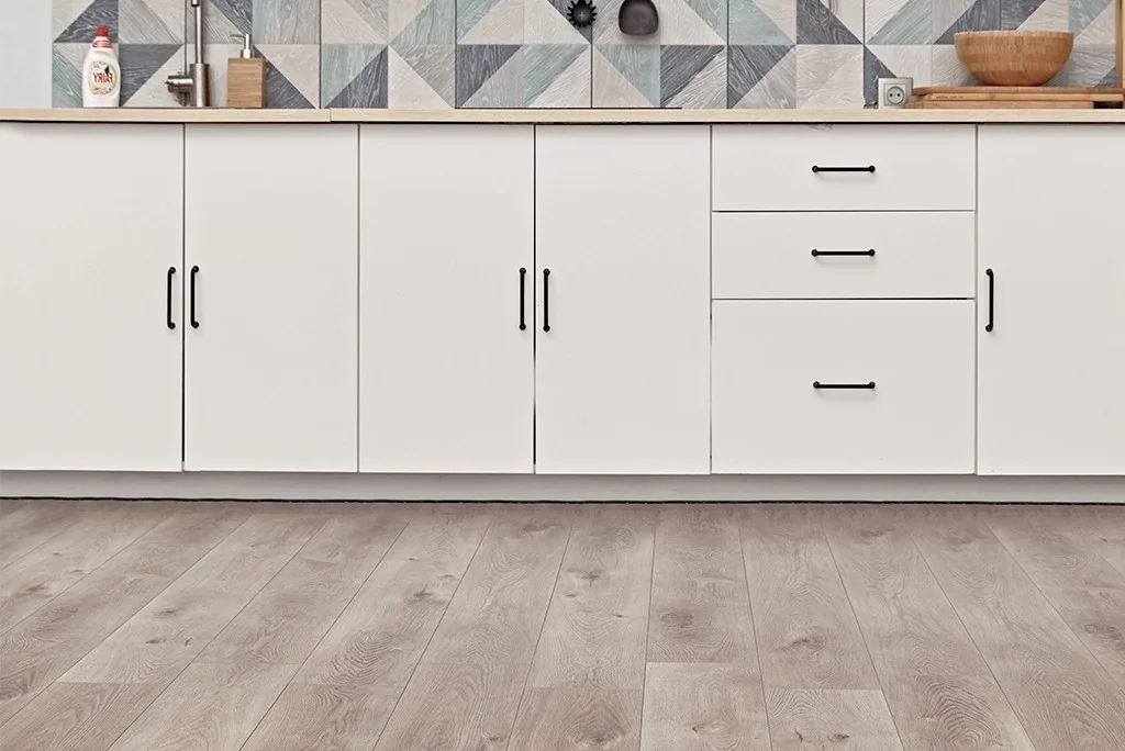 Кварцвиниловый SPC ламинат Alpine Floor Premium XL Северная История ECO 7-3 1524×180×8