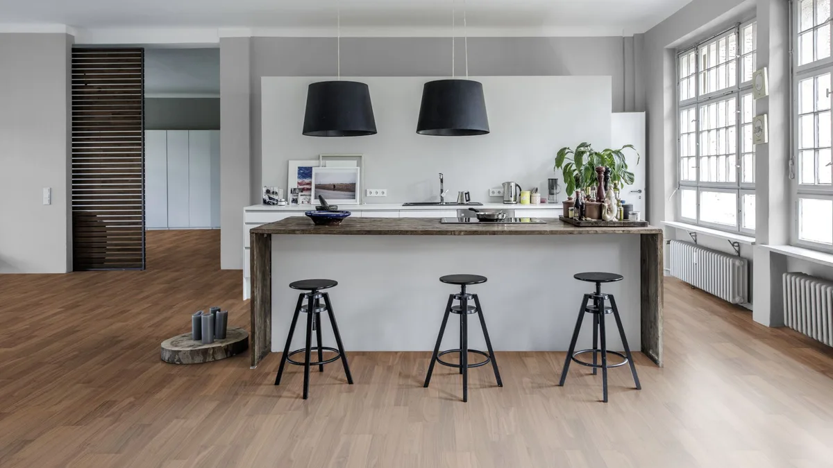 Паркетная доска Kahrs Life Орех Pure Walnut LTCLRW3010-193 Calm 1225×193×7