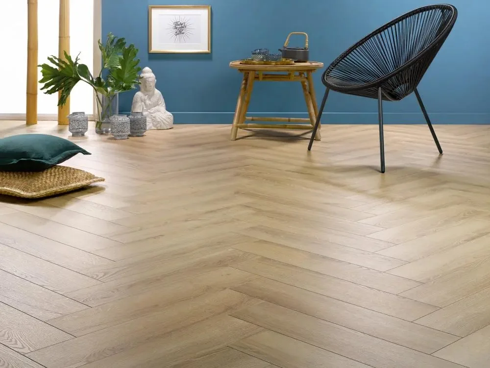 Ламинат Homflor Herringbone 12 BR Sunset 471 венгерская елка 644×143×12