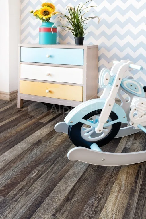 Кварцвиниловая плитка Alpine Floor клеевая Easy Line Орех Состаренный ECO 3-11 1219,2×184,15×3