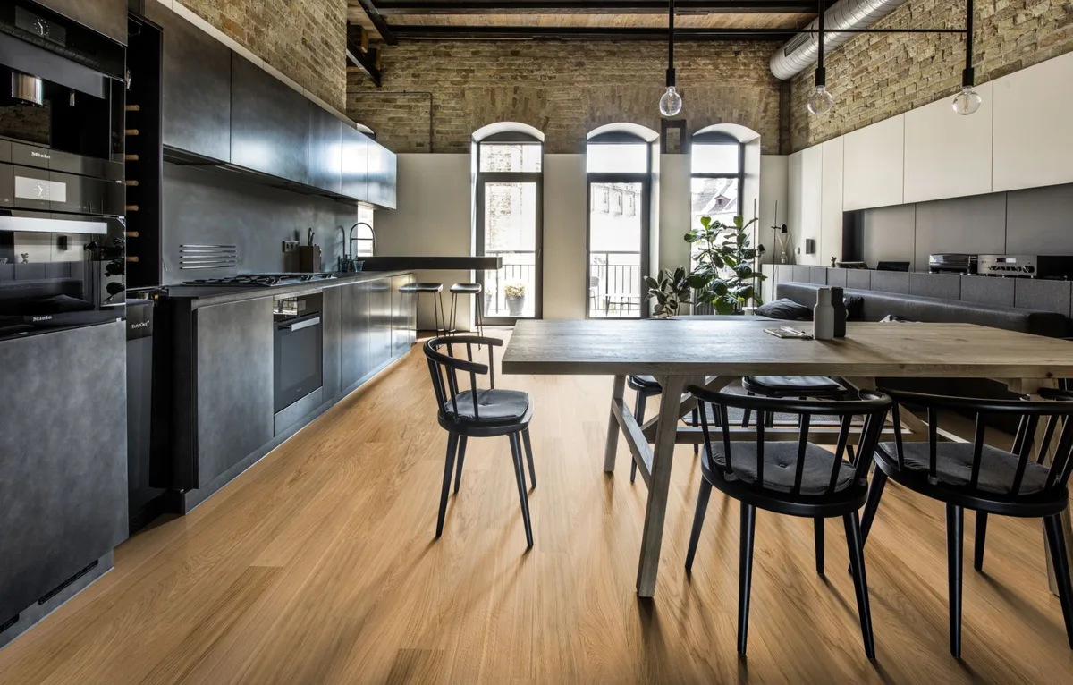 Паркетная доска Kahrs Life Дуб Pure Oak LTCLRW3003-150 Calm 1810×150×7