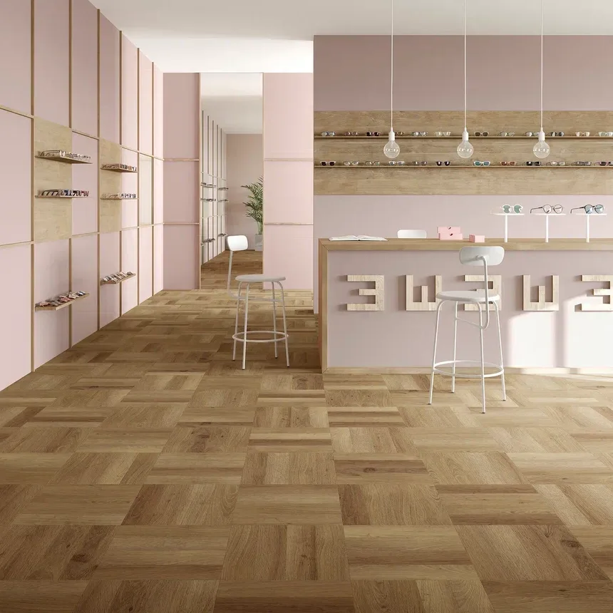 Кварцвиниловая плитка Invictus клеевая Maximus Herringbone Highland Oak Roasted венгерская елка 749×150×2,5