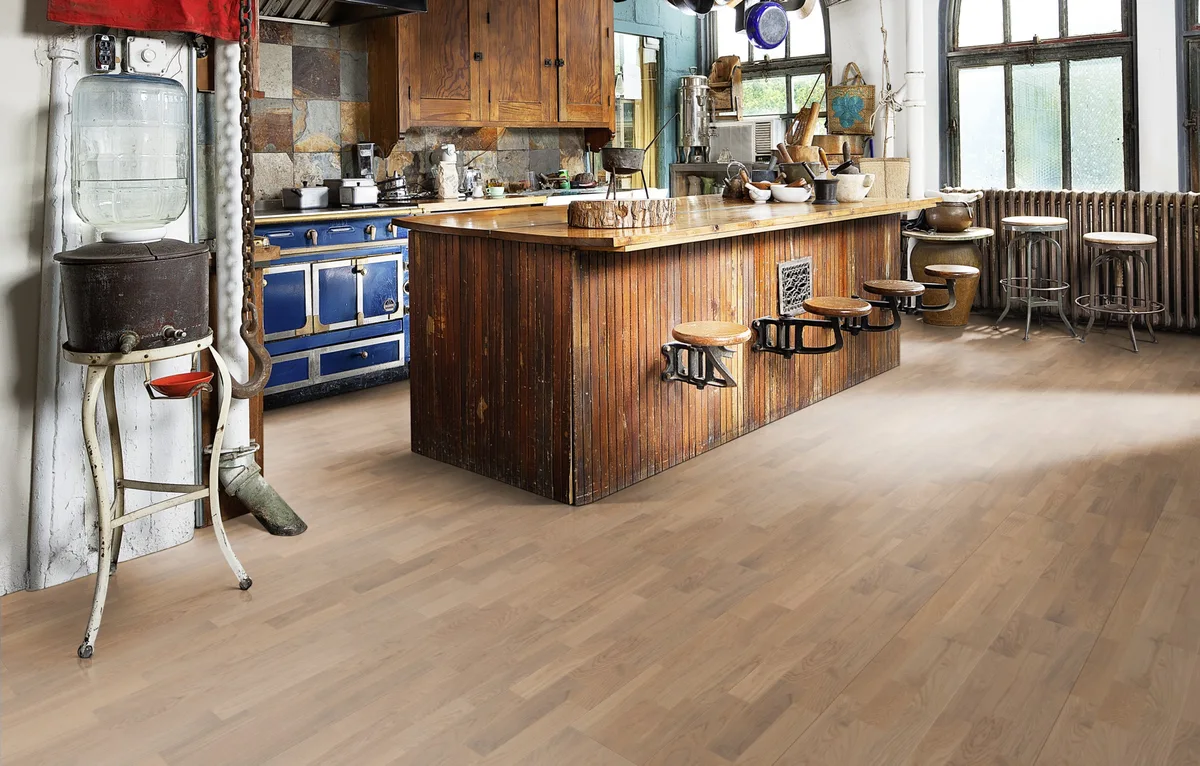 Паркетная доска Kahrs Песочная Дуб Сорренто Sorrento 153N38EK0VKW240 Variation 2423×200×15