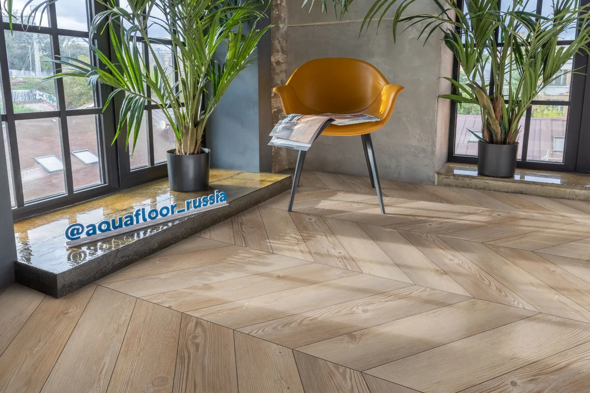 Кварцвиниловая плитка Aquafloor клеевая Parquet Chevron Glue AF2555PGCh французская елка 553,7×130,5×2,5