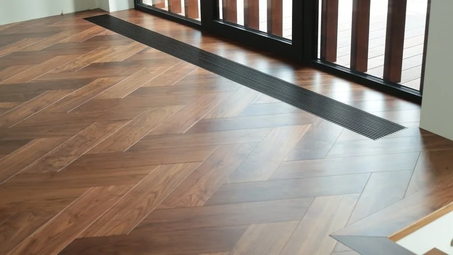 Инженерная доска HM Flooring Орех американский Diamond селект итальянская елка 550×150×14