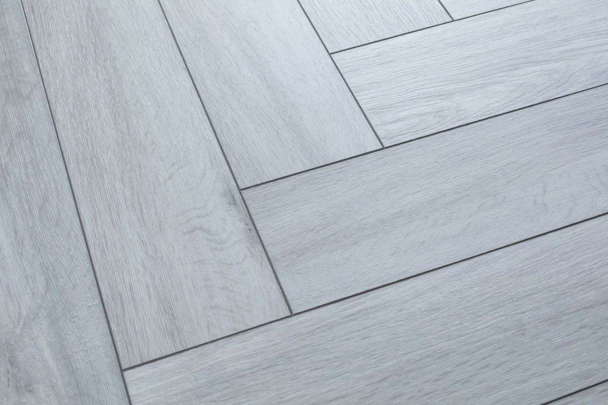 Кварцвиниловый SPC ламинат Aquafloor Parquet Plus AF6011PQ венгерская елка 720×120×7
