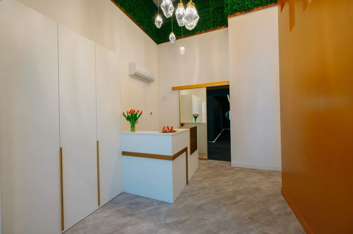 Кварцвиниловый SPC ламинат Vinilam Ceramo Stone Цемент Светлый 71614 940×470×8