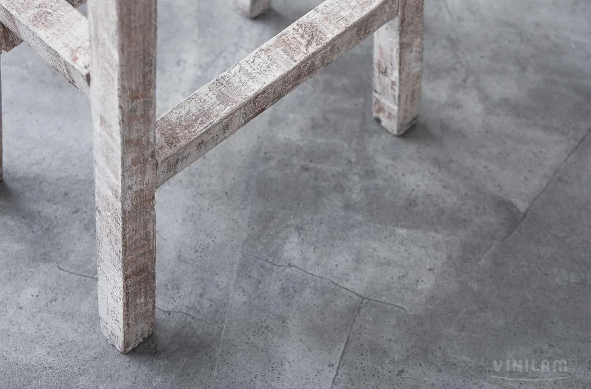 Кварцвиниловый SPC ламинат Vinilam Ceramo Stone Серый Бетон 61602 940×470×6