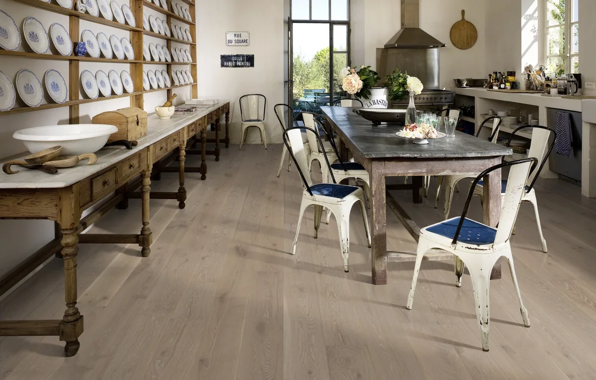Паркетная доска Kahrs Новая классика Дуб Серый Nouveau Gray 151NAYEKD1KW240 Lively 2420×187×15