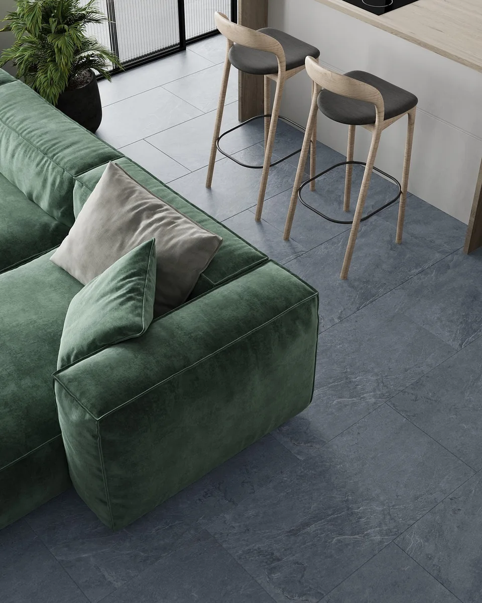 Кварцвиниловый SPC ламинат Vinilam Ceramo Stone Мальтийский Базальт 91907 940×470×8