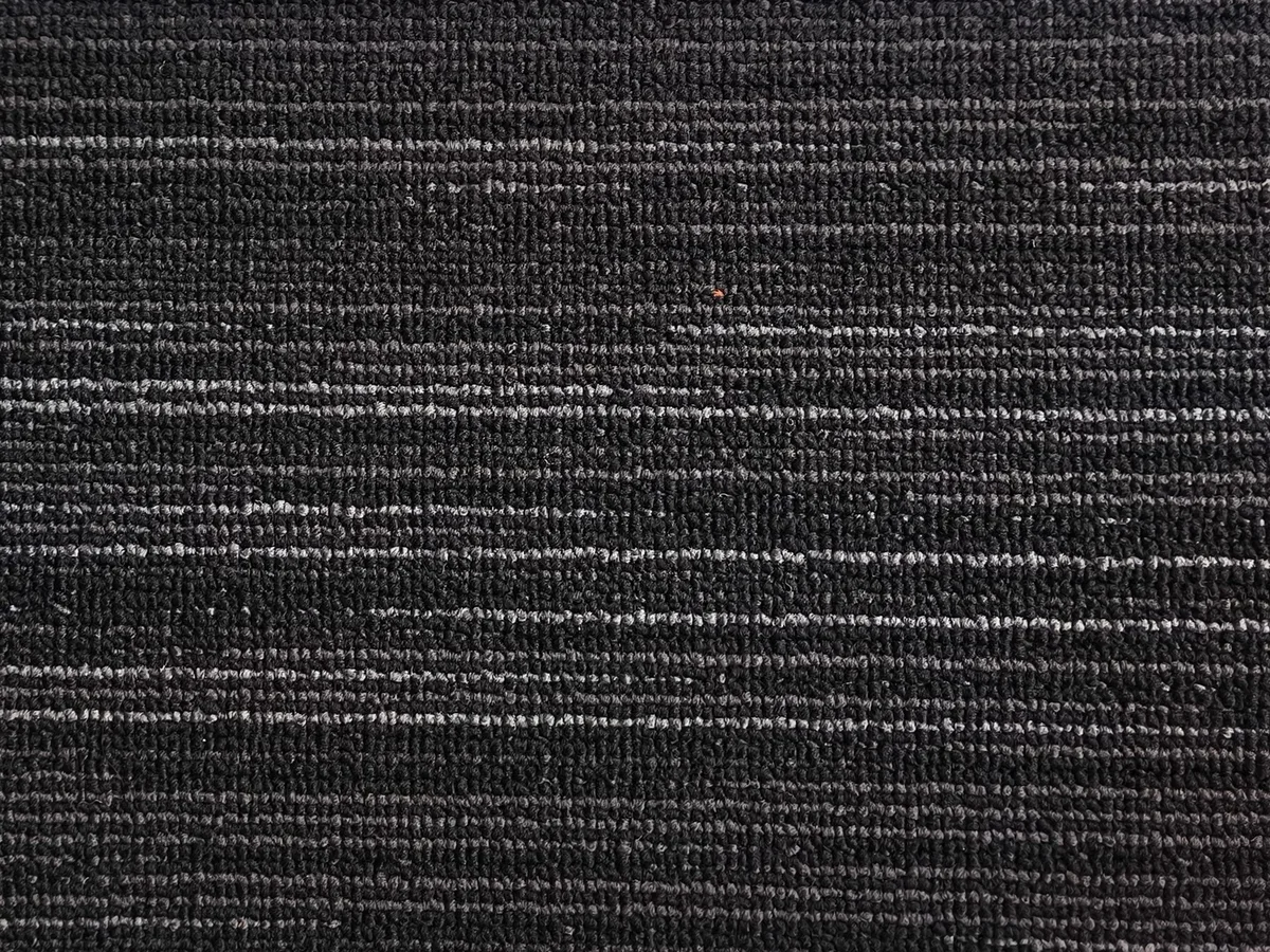 Ковровая плитка Associated Weavers Metro Tile цвет 99 Tornado 1000×250×9
