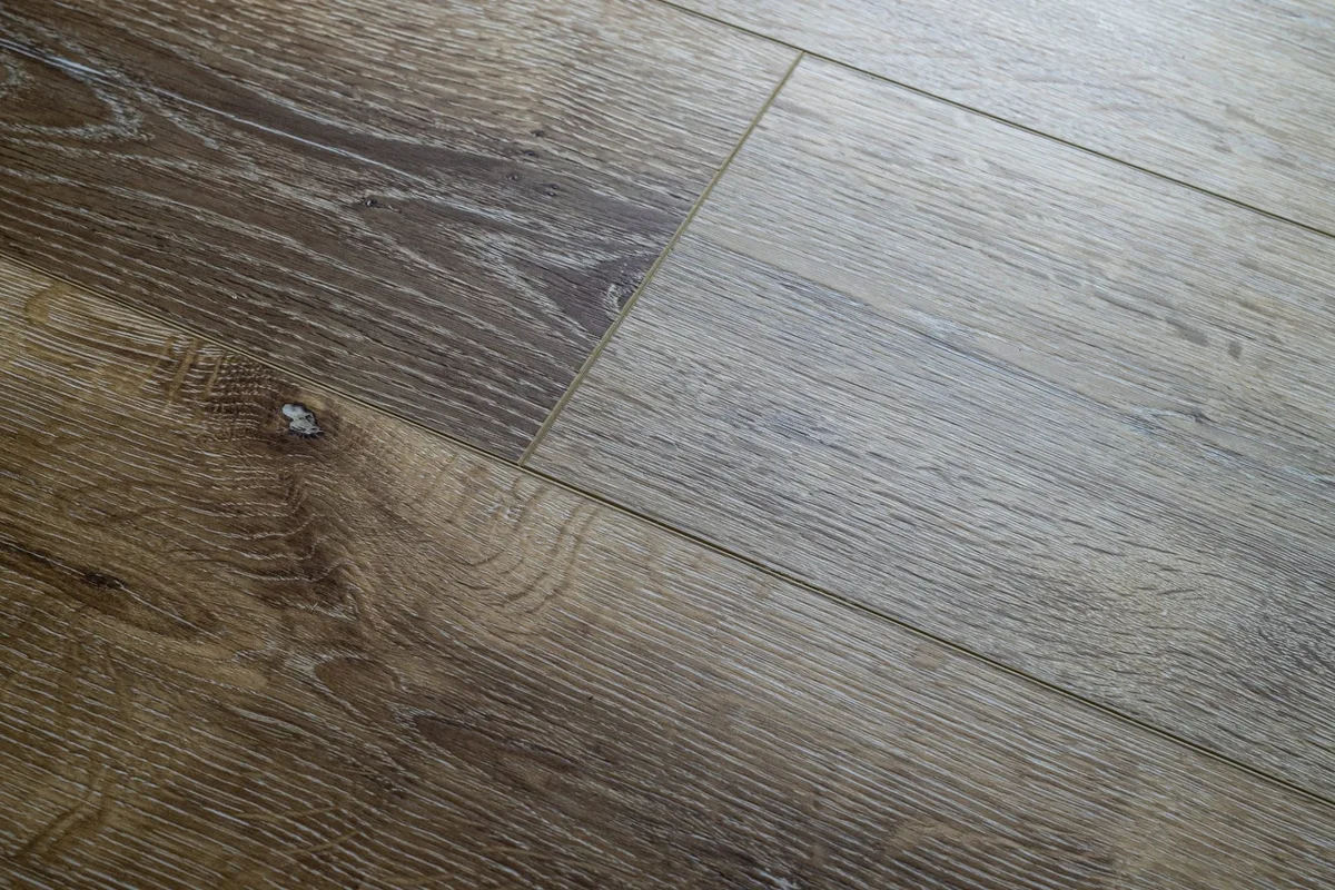 Кварцвиниловая плитка Damy Floor клеевая Family LVT Дуб Провинциальный T7020-4-LVT 1227×187×2,5