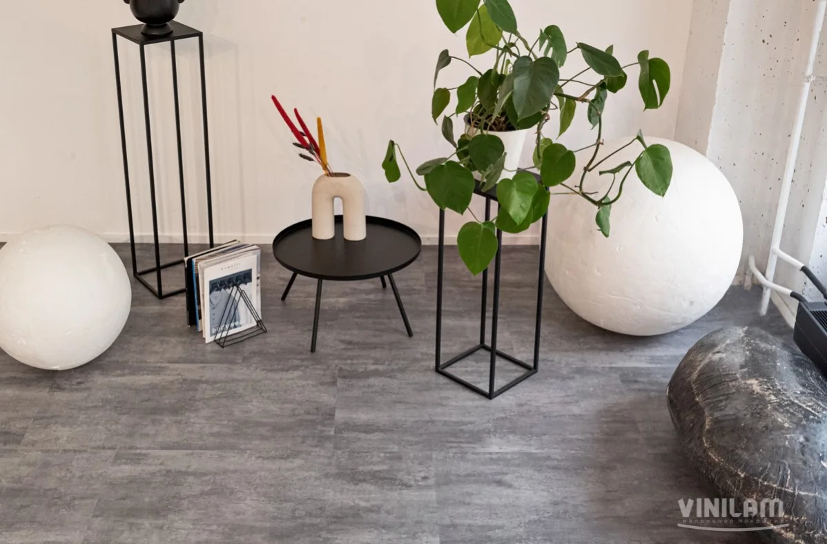 Кварцвиниловая плитка Vinilam клеевая Ceramo Stone Glue Цемент Серый 71616 950×480×2,5