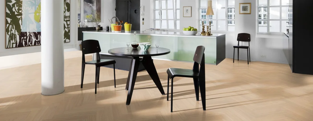 Паркетная доска Kahrs Life Authentic Herringbone Oak Ginseng Right LTCLRW5002R-121 Calm венгерская елка 593×121×10