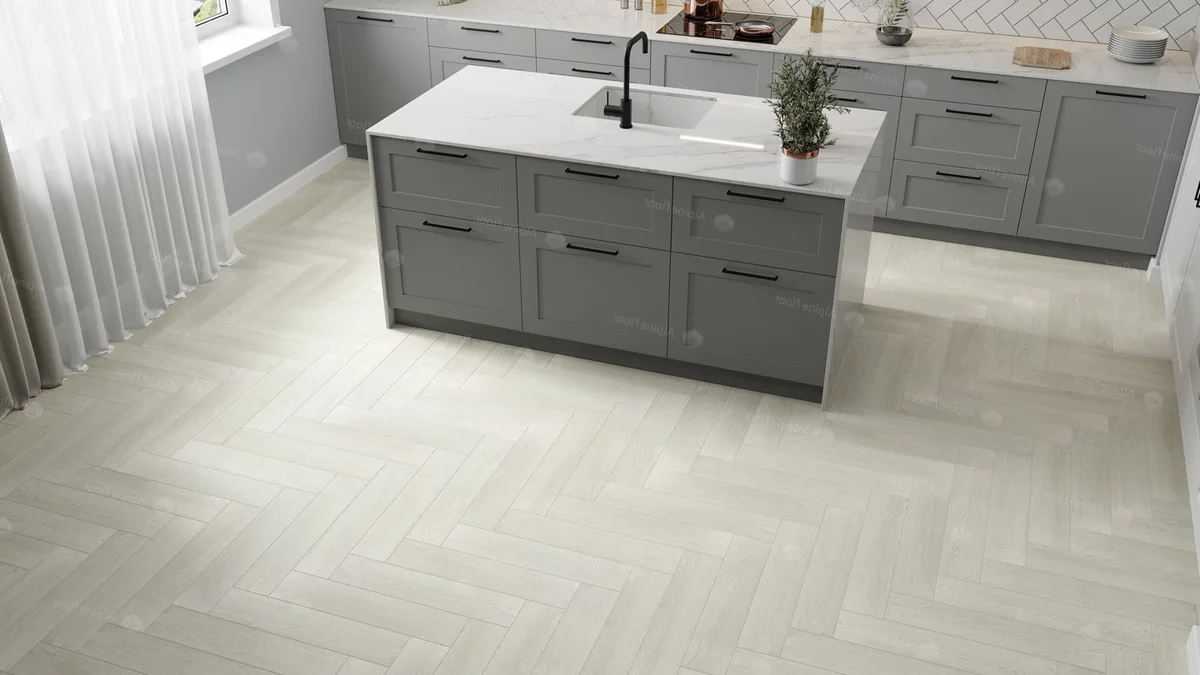 Кварцвиниловый SPC ламинат Alpine Floor Parquet Light Зимний Лес ECO 13-6 венгерская елка 600×125×4