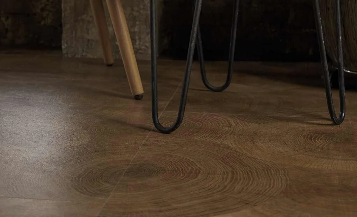 Кварцвиниловый SPC ламинат Vinilam Ceramo Stone Дуб Натуральный 61601 940×470×8