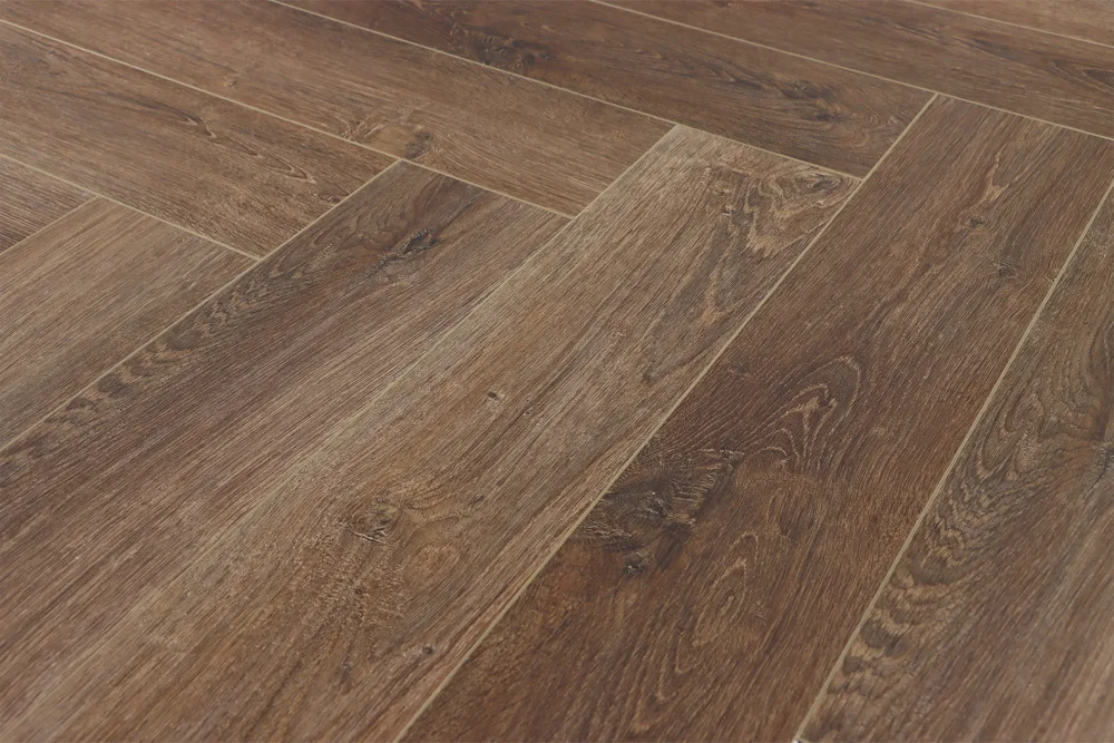 Кварцвиниловая плитка Cronafloor клеевая Herringbone Дуб Тулуза H LVT 001 венгерская елка 640×128×2,5