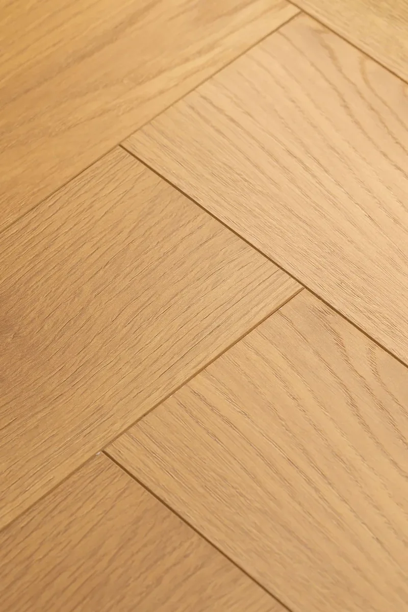 Ламинат FirstFloor Фактурный Матовый Дуб Кармен 1F311 венгерская елка 606×101×8