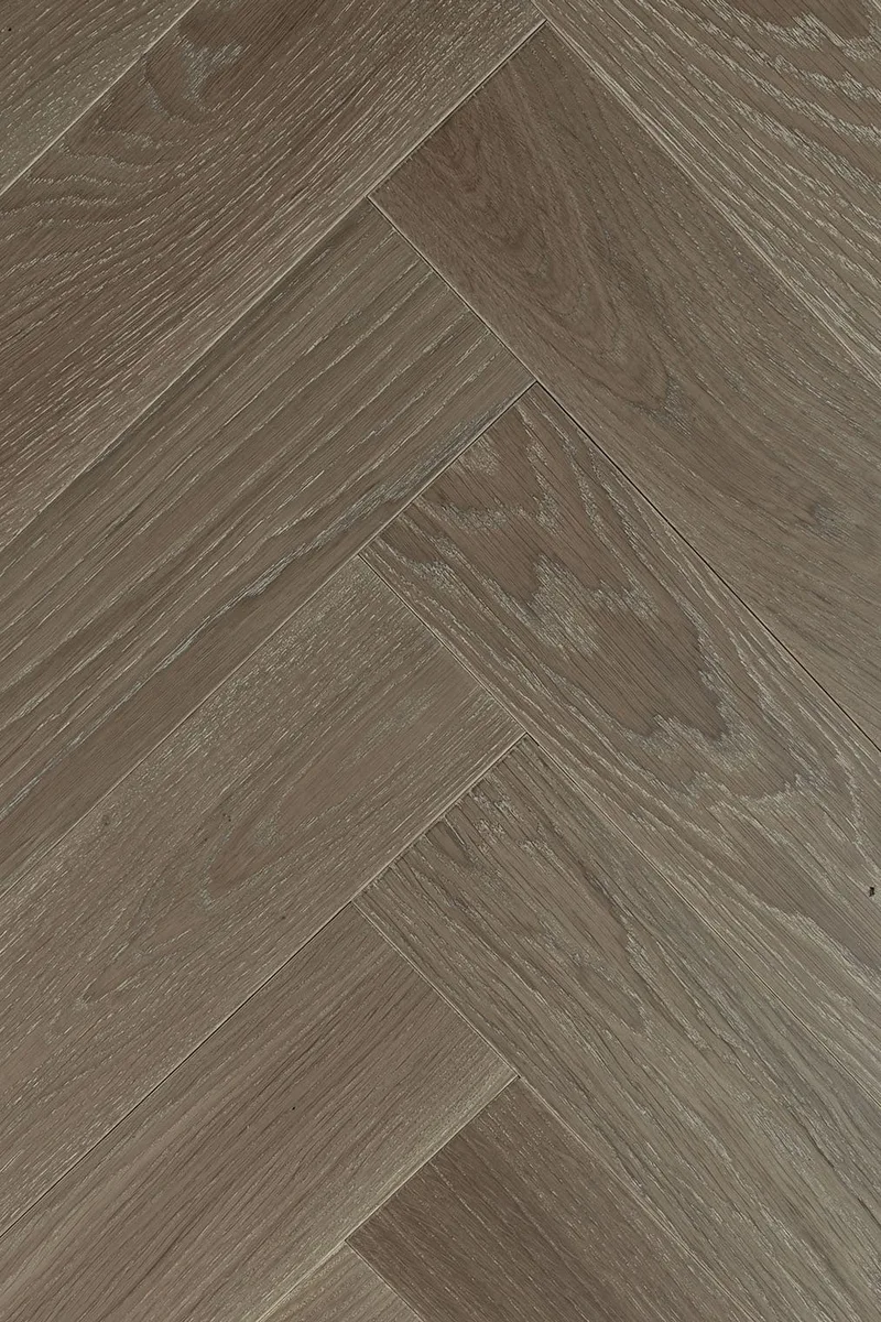 Паркетная доска Karelia Herringbone Дуб Anvil HB 1019ABHB8ANVI111 Natur венгерская елка 600×100×14