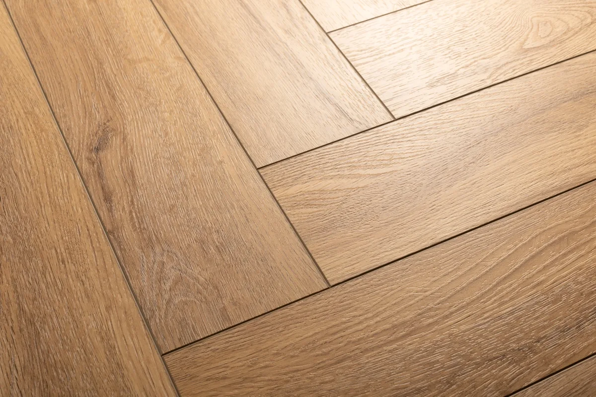 Кварцвиниловая плитка Aquafloor клеевая Parquet Glue AF2515PG венгерская елка 610×122×2,5