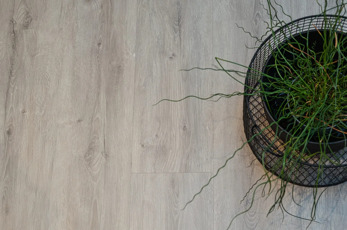 Кварцвиниловый SPC ламинат Vinilam Vinilpol Дуб Неаполь 7897-EIR 1220×228×6
