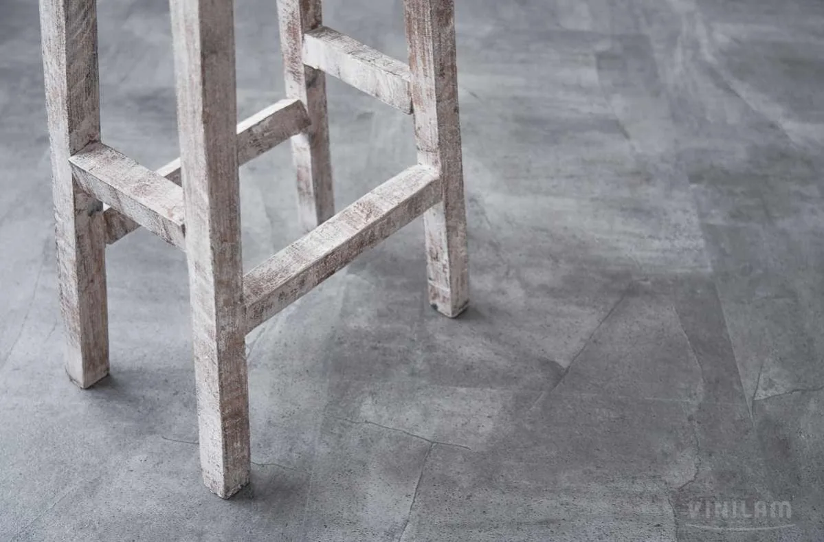 Кварцвиниловый SPC ламинат Vinilam Ceramo Stone Серый Бетон 61602 940×470×6