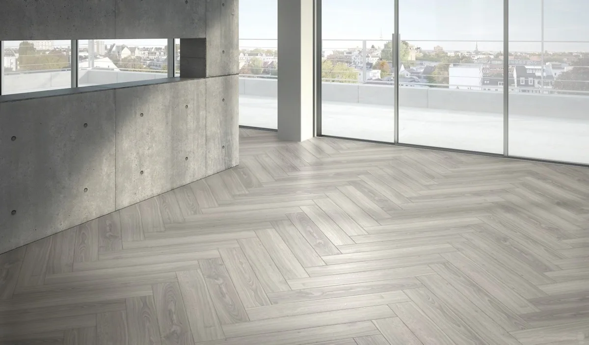 Ламинат Parador Trendtime 3 Дуб Студиолайн светло-серый Studioline Light-Grey 1747865 венгерская елка 858×143×8